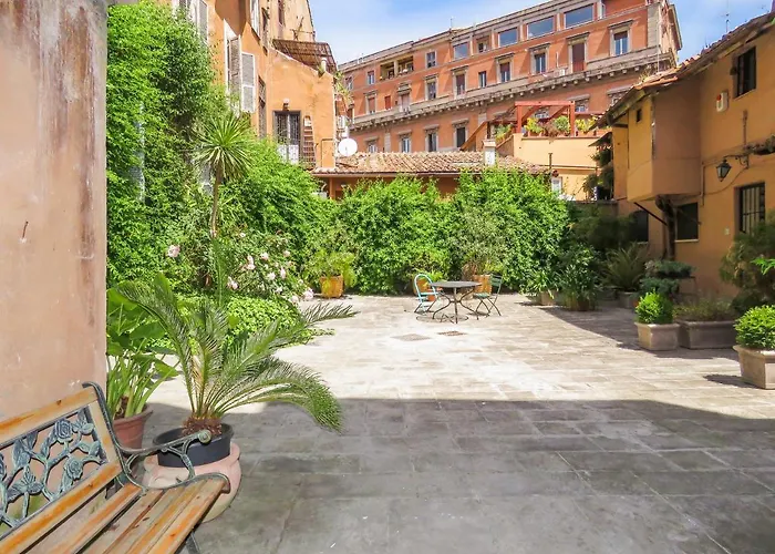 Casa Del Moro - Romantic Loft In Trastevere Tatil Evi *